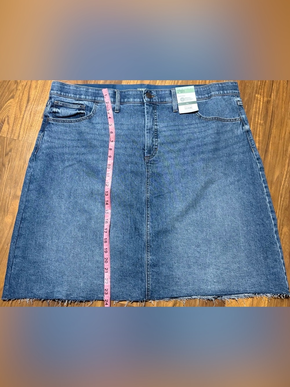 Terra & Sky Women's Denim knee length Skirt size 22W
